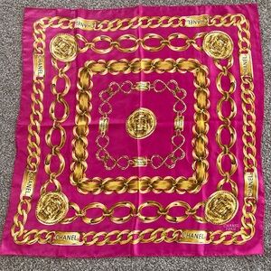 Vintage Chanel Pink/Gold Chain Pattern Silk Scarf 34”x34”. Medallions & Logos